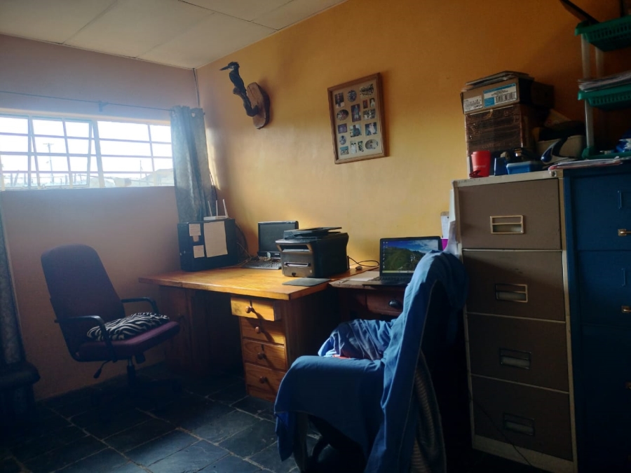 6 Bedroom Property for Sale in Ladybrand Free State